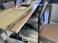 Tafel met 4 stoelen - afbeelding 6 van  6