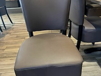 Tafel met 4 stoelen - afbeelding 4 van  5