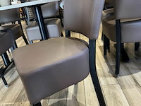 Tafel met 4 stoelen - afbeelding 6 van  7