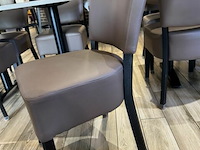 Tafel met 4 stoelen - afbeelding 7 van  7