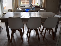 Tafel met 6 stoelen - afbeelding 1 van  4