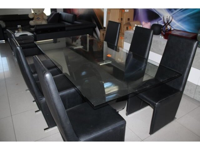 Tafel met 6 stoelen - afbeelding 3 van  8