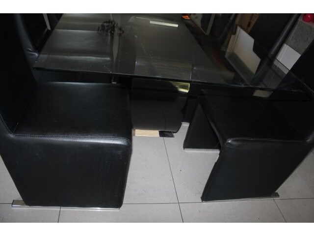 Tafel met 6 stoelen - afbeelding 5 van  8