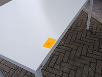 Tafel met afneembare poten - afbeelding 1 van  1
