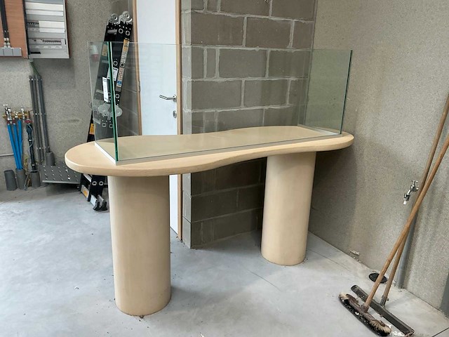 Tafel met afscheidingscherm - afbeelding 1 van  3
