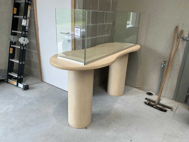 Tafel met afscheidingscherm - afbeelding 2 van  3