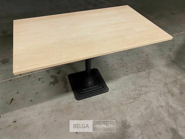 Tafel met gietijzer onderstel, es fineer tablet - afbeelding 1 van  1