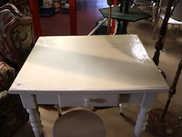 Tafel met krukje - afbeelding 4 van  4