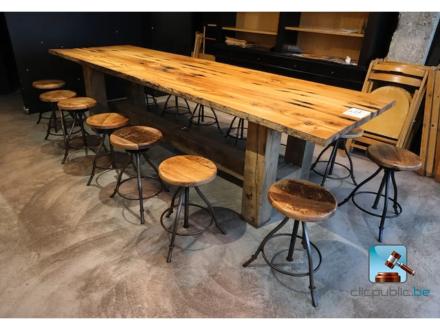 Tafel met krukjes - afbeelding 5 van  11