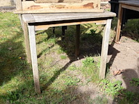 Tafel met outdoor stoelen - afbeelding 7 van  8