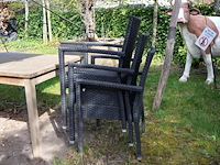Tafel met outdoor stoelen - afbeelding 2 van  6