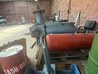 Tafel met piston - afbeelding 4 van  4