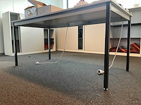 Tafel met stekkerblok (2x) - afbeelding 4 van  4