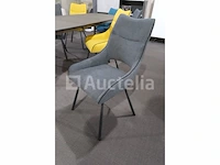 Tafel met stoel - afbeelding 2 van  9