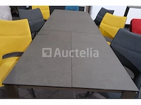 Tafel met stoel - afbeelding 4 van  9