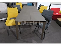 Tafel met stoel - afbeelding 9 van  9