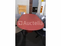Tafel met stoelen - afbeelding 3 van  10