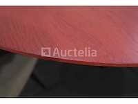 Tafel met stoelen - afbeelding 4 van  10