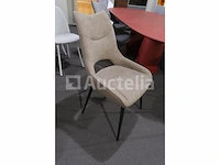 Tafel met stoelen - afbeelding 6 van  10