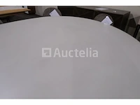 Tafel met stoelen - afbeelding 6 van  9