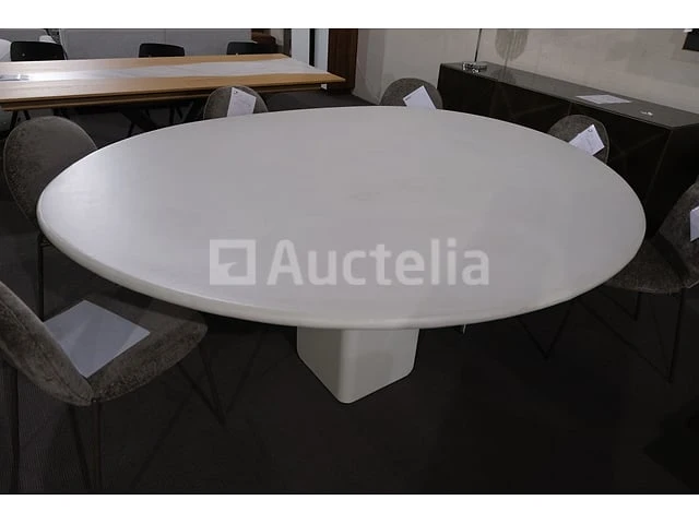 Tafel met stoelen - afbeelding 9 van  9