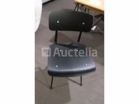 Tafel met stoelen - afbeelding 6 van  9