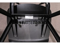 Tafel met stoelen - afbeelding 9 van  9