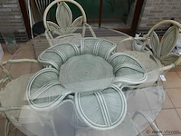 Tafel met stoelen - afbeelding 2 van  3