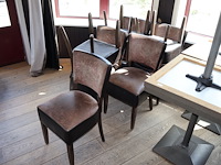 Tafel met stoelen - afbeelding 4 van  7