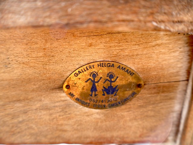 Tafel met stoelen - afbeelding 7 van  7