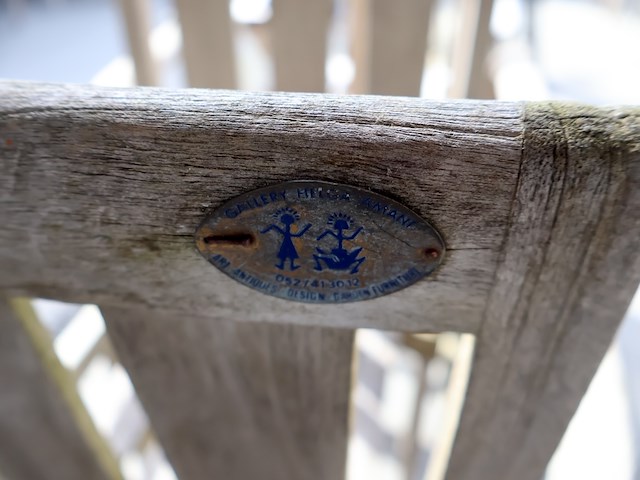 Tafel met stoelen - afbeelding 9 van  9