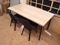 Tafel met twee stoelen - afbeelding 2 van  5