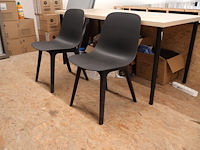 Tafel met twee stoelen - afbeelding 3 van  5