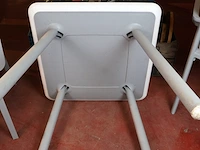 Tafel met twee stoelen - afbeelding 10 van  11