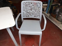 Tafel met twee stoelen - afbeelding 3 van  11
