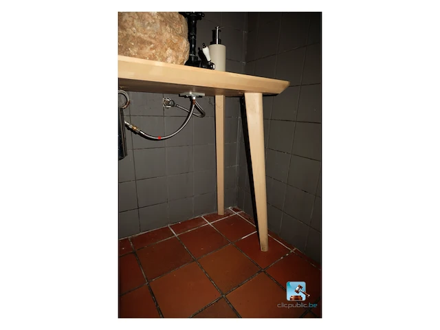 Tafel met wastafel - afbeelding 4 van  5