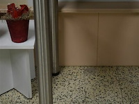 Tafel regelbare poten 70x70x90 cm - afbeelding 2 van  3