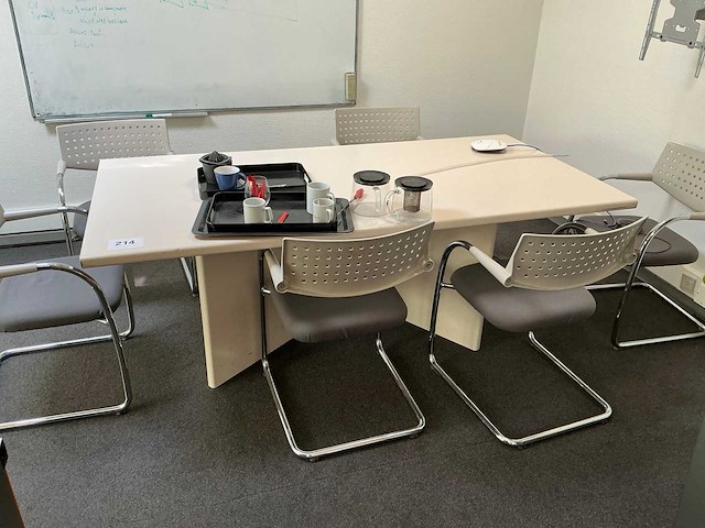 Tafel + stoel (6x) - afbeelding 1 van  5