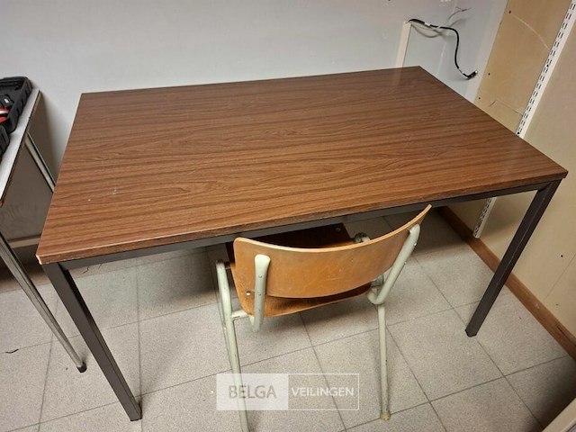 Tafel + stoel - afbeelding 3 van  3