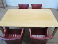 Tafel + stoelen - afbeelding 2 van  5