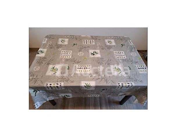 Tafel (uitneembaar) met 2 tafelkleden, 4 stoelen, 8 lijsten - afbeelding 13 van  16