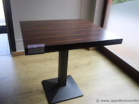Tafel, vierkant blad, pedestale voet - afbeelding 1 van  1