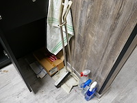 Tafelfrigo & onderhoudsmateriaal & inhoud keukenkasten - afbeelding 13 van  15