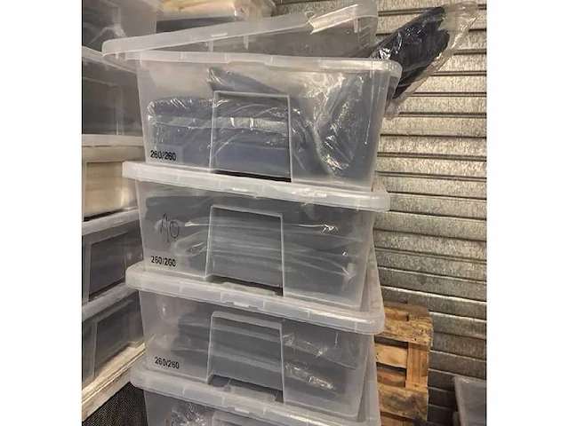 Tafelkleed (+-90x) - individueel pack - afbeelding 2 van  9