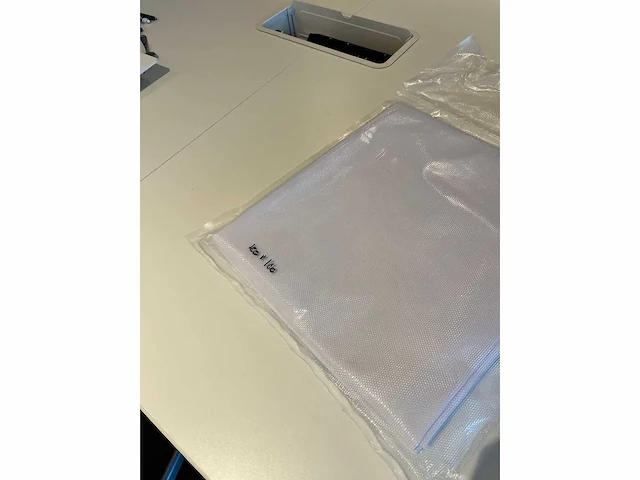 Tafelkleed (+-90x) - individueel pack - afbeelding 8 van  9