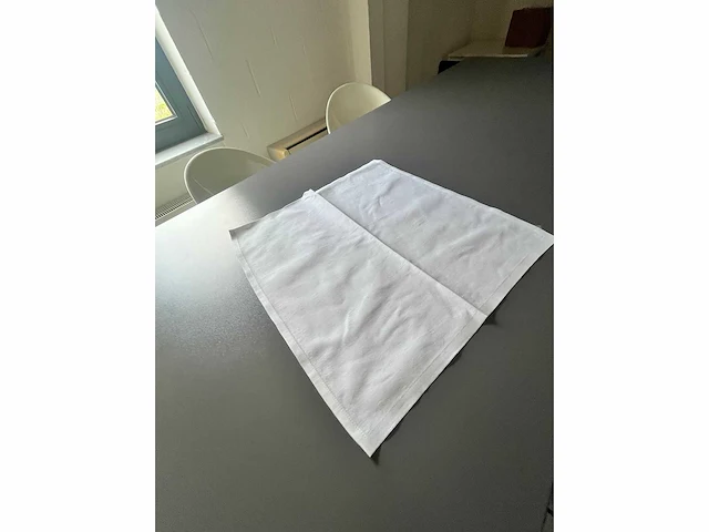 Tafelkleed en servetten - individueel pack (+-80x) - afbeelding 2 van  5