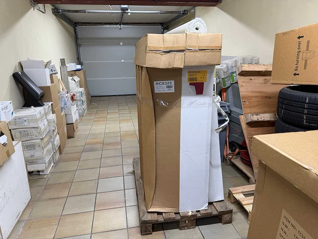 Tafelrollen damast 20m x 1,20m (133x) - afbeelding 1 van  7