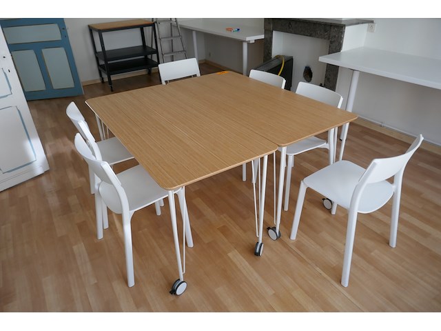 Tafels en stoelen - afbeelding 3 van  4