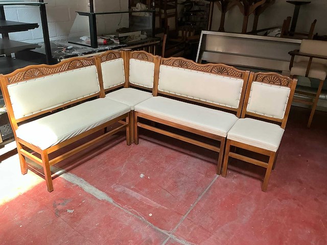 Tafels, stoelen en zitbanken. horeca stoelen, tafels en zitbanken. - afbeelding 2 van  6