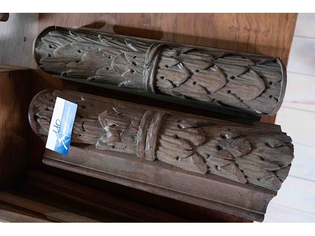 Tafel_sculteerwerk - afbeelding 1 van  2